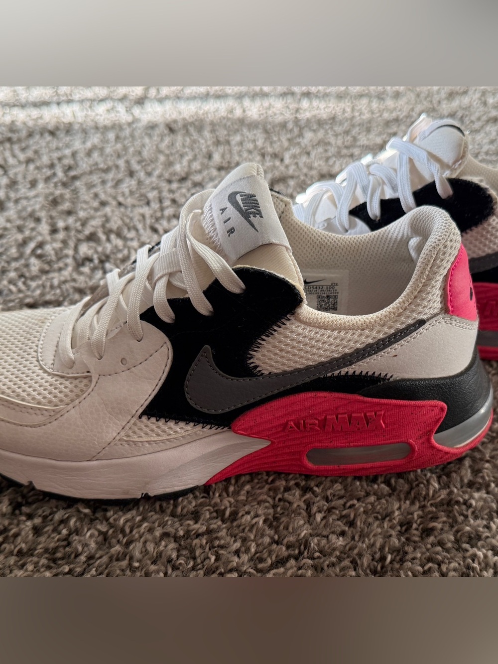 Nike Air Max Women's White Black Hot Pink Running Sneakers